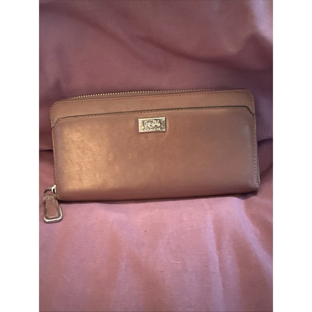 Coach Madison Zip Around Wallet Mauve Pink